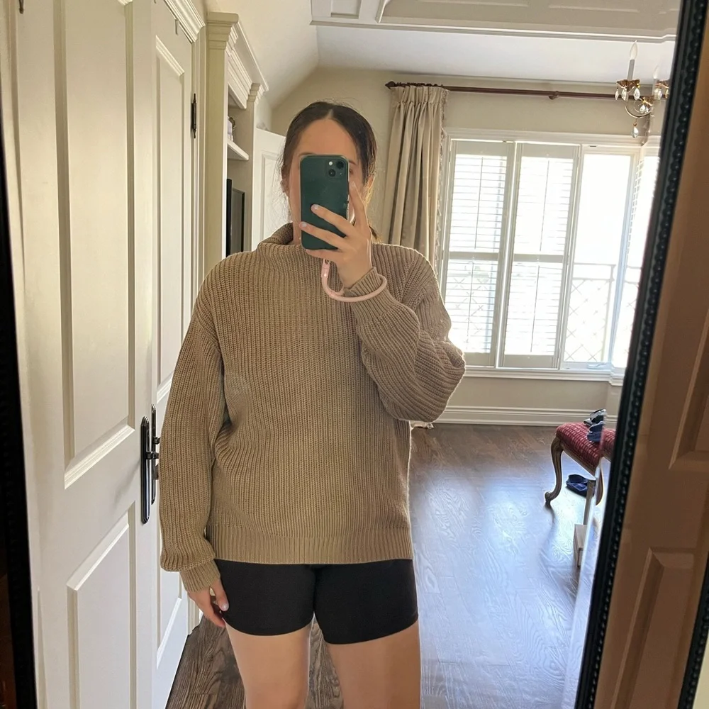 Wilfred Montpellier Relaxed Turtleneck Sweater in Camel (Size M) - Picture 7 of 10